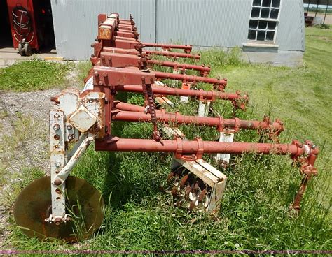 Lilliston Rolling Cultivator In St Marys Ks Item K7425 Sold Purple