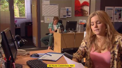 Valentina Novakovic Cleavage In Neighbours