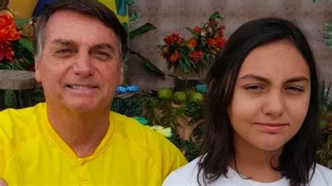 Jornalista Ataca Filha De 12 Anos De Bolsonaro E Gera Revolta Entre