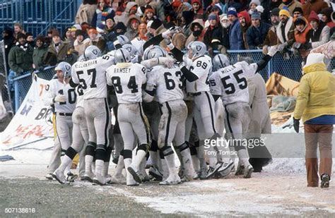 1981 Nfl Playoffs Photos and Premium High Res Pictures - Getty Images