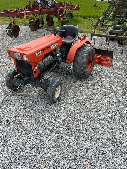 B7100 Kubota Tractor Wblade 1328 Hrs Diesel 4wd Runs Good Schmid Auction