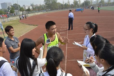 追梦心不止 妙手著文章 校大学生记者团先进事迹彰显正能量 中都弦歌