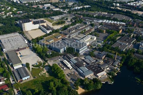 Luftbild Berlin Spandau Werksgelände der Bayerische Motoren Werke