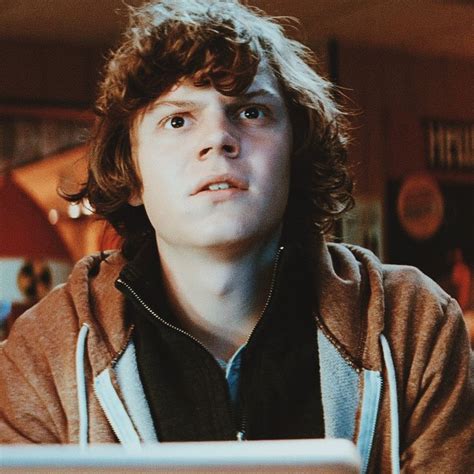 Hourly Evan Peters On Twitter Evan Peters Evan Actors