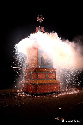 Pasqua A Rufina Torna Il Tradizionale Scoppio Del Carro Radio Mugello