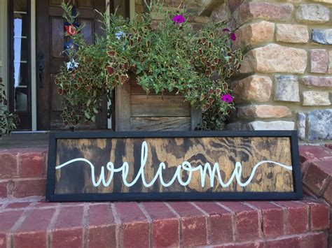 18 Welcome Porch Signs To Showcase At The Front Door