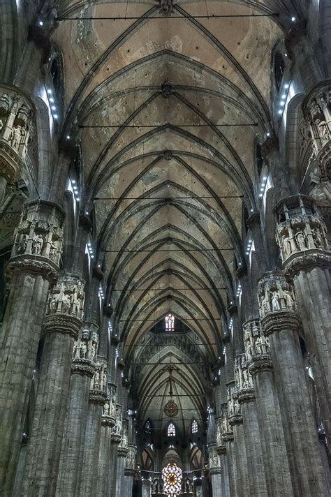 Interno del Duomo di Milano | Milan duomo, Pier house, Duomo