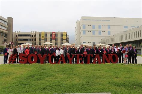 Ceremonia De Egresados A Os Facultad De Medicina Universidad