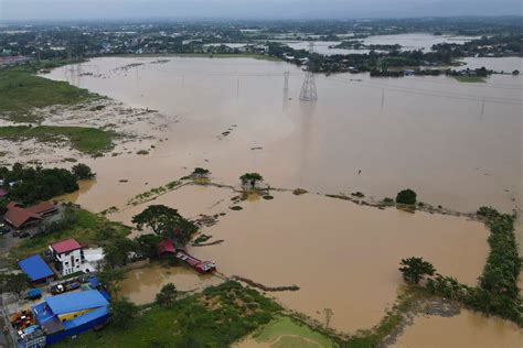 Vietnam Imposes Curfew Evacuations Ahead Of Typhoon Noru The