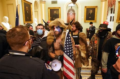 Eeuu El Asedio Al Capitolio ¿los Rescoldos Del Trumpismo