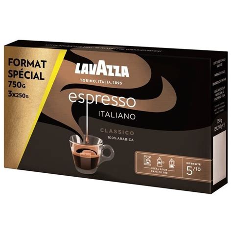 Promo Lavazza café moulu 100 arabica format spécial chez Carrefour Market