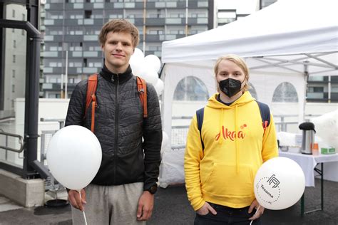 Tesoman Seisakkeen Avautuminen Toi Junaharrastajat Paikalle Kannatti