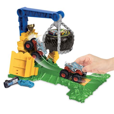 Ripley PISTA DE JUGUETE HOT WHEELS MONSTER TRUCKS RETO EN LA SELVA