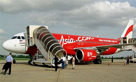 Air Asia Bikin Kompetisi Foto Di Pesawat Berhadiah Tiket Ke Lombok Dan