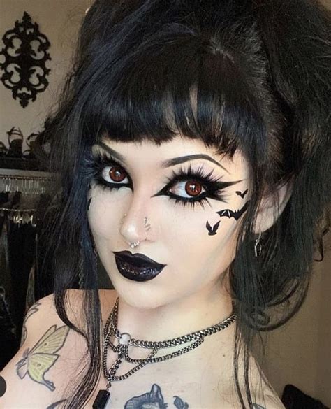 Best Gothic Makeup Ideas That are Really Worth Try - Skullspiration