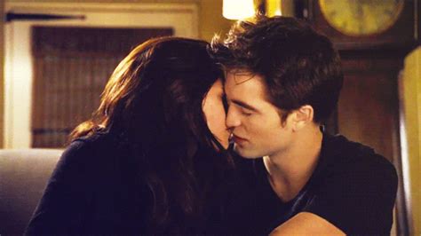 Breaking Dawn Part 2 Bella And Edward GIF - Find & Share on GIPHY