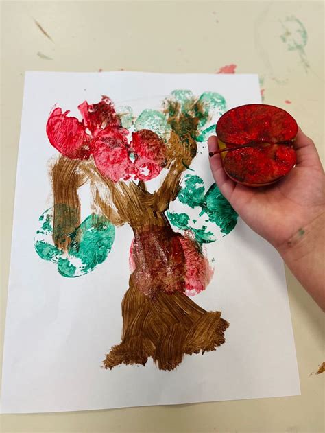 Preschool Craft Apple Tree