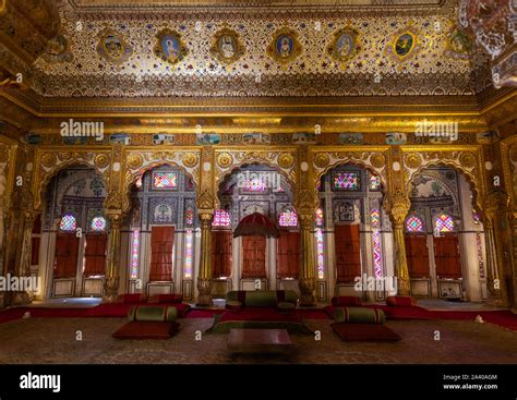 Indian Court Room Hi Res Stock Photography And Images Alamy