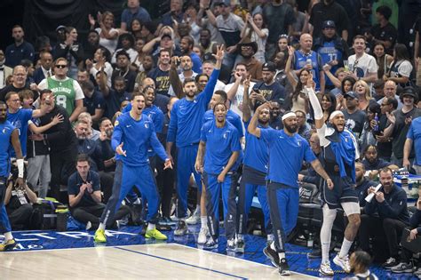 Fans are rushing for dallas mavericks basketball tickets now 3