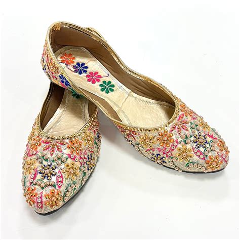 Punjabi JUTTI,Mojari Shoes, Indian Ethnic Shoes, Women Mojaris,/ Khuss ...