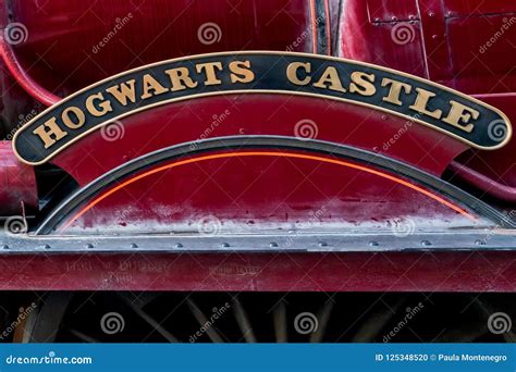 ORLANDO, FLORIDA, USA - DECEMBER, 2017: The Wizarding World Of Harry ...