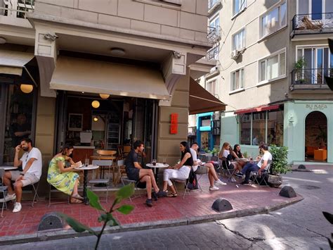 Our Favorite Cafés in Cihangir Istanbul 2 Go Traveling