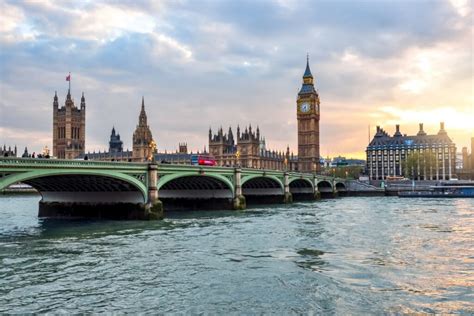 The Hidden Secrets of Westminster Bridge — London x London