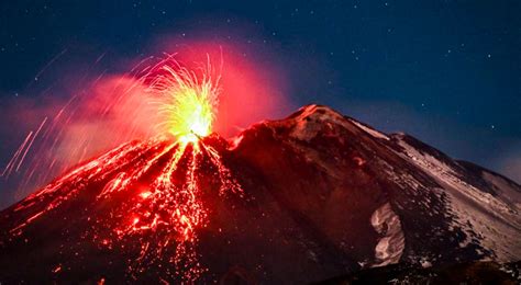 Etna El Volc N M S Grande De Europa Entra En Erupci N E Inquieta A