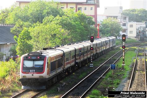 S14 977 On Udarata Menike Express Train No 1016 Badulla C Flickr