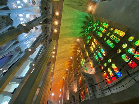 Barcelona Gothic Quarter And Sagrada Familia Private Tour