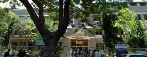 Ramniranjan Anandilal Podar College of Commerce and Economics,Mumbai ...