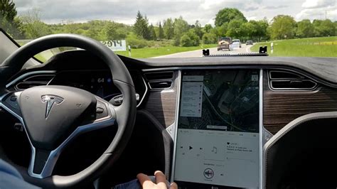 Tesla Model S D Probefahrt Autopilot Und Beschleunigung Youtube