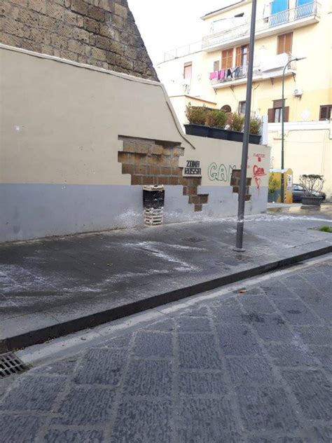 Continua La Sanificazione Delle Strade A Torre Del Greco Le Foto E Le