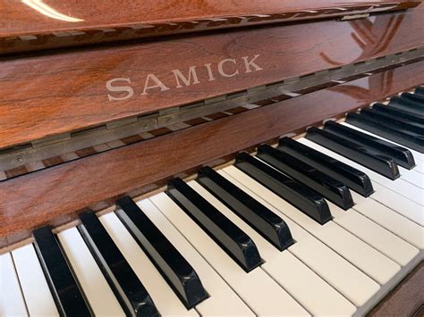 Upright Piano Samick Upright Piano Gloss Finish Used Upright Piano