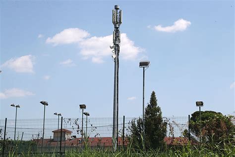 Antenne Per La Telefonia Mobile Incontro Con I Cittadini Iliad