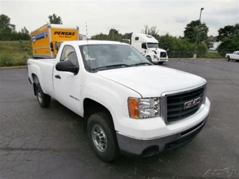 Sell used Penske Used Trucks - unit # 573738 - 2009 GMC Sierra 2500HD ...