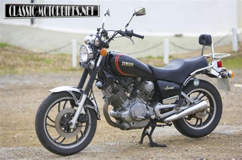 1983 Yamaha XV 750 Virago Moto ZombDrive