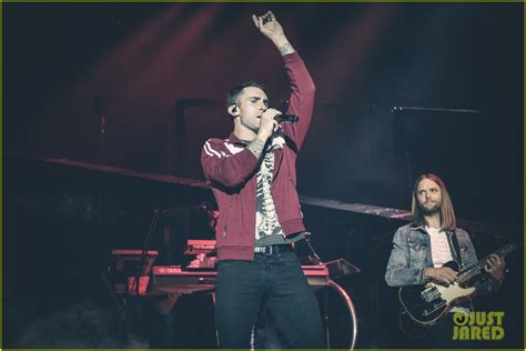 Photo Maroon 5s This Summers Gonna Hurt Vaults Into Pop 04 Photo 3379200 Just Jared