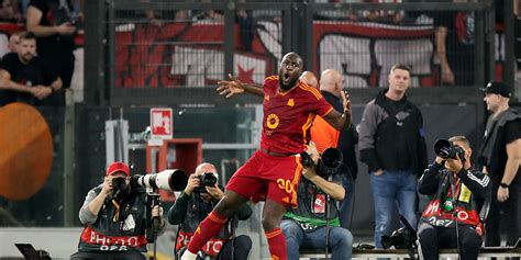 La Roma Fa La Voce Grossa Bove E Lukaku Stendono Lo Slavia Praga