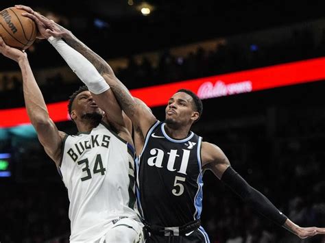 Giannis Antetokounmpo Has 36 Points 16 Rebounds To Power Bucks Past Hawks 122 113