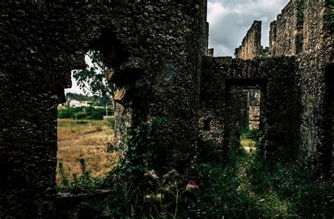 A caminhada para descobrir as ruínas do sanatório Albergaria Grandella