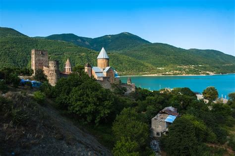 Premium Photo Castle Complex With Church On Aragvi River Ananuri