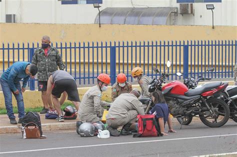 Acidente Interdita Avenida Júlio de Castilho em Campo Grande MS