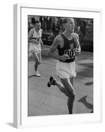 'Emil Zatopek Running in Marathon at 1952 Olympics' Premium ...