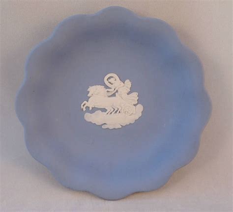 Wedgwood Jasperware Blue Scalloped Pin Dish Trinket Dish Chariot