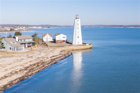 Lynde Point (Saybrook Inner) Lighthouse, Connecticut at Lighthousefriends.com