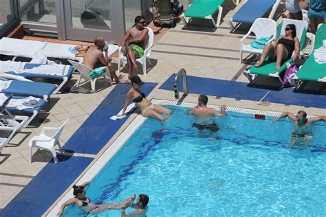 The Pros and Cons of Owning a Residential Swimming Pool | PXEF.com