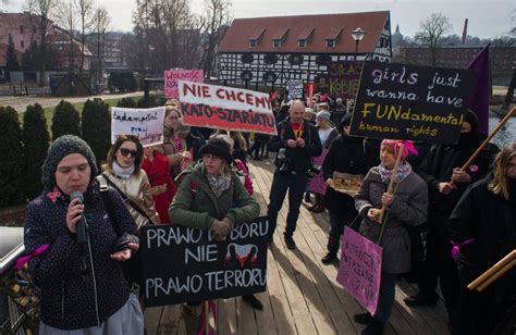 Manifa Przesz A Przez Miasto Bydgoszcz Chromoli Nazioli