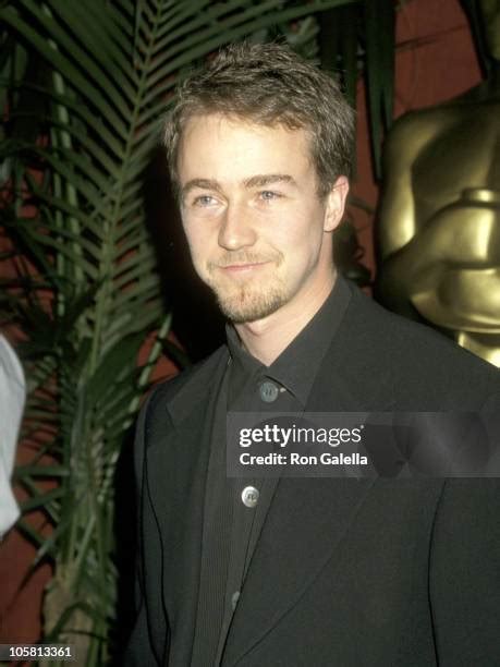 Edward Norton Awards Photos and Premium High Res Pictures - Getty Images