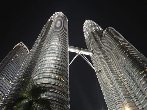 1600x1200 petronas towers desktop wallpaper - Coolwallpapers.me!